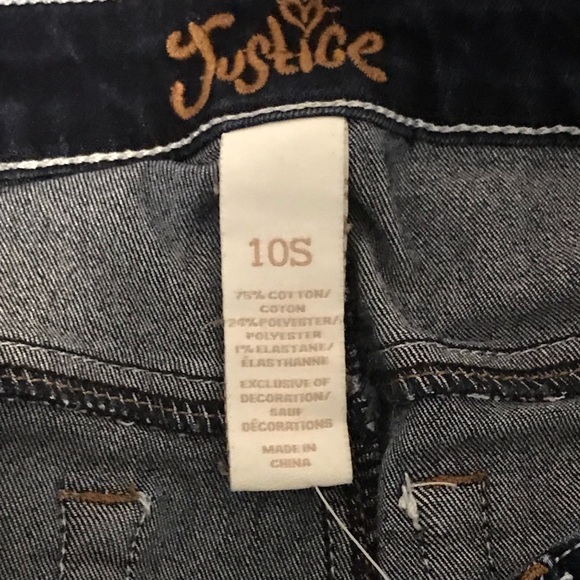 Girls Justice cut off denim shorts - Picture 3 of 4